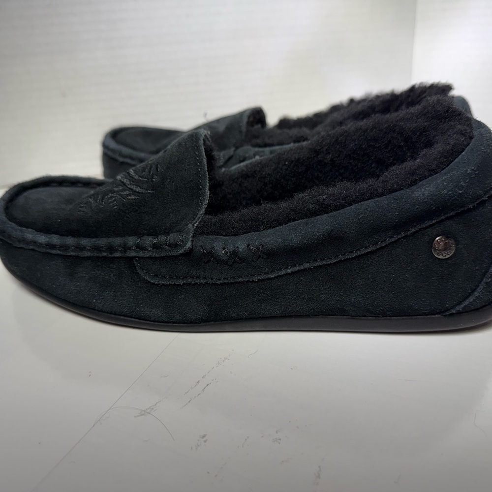 Abeo Vernon women’s Black Suede Moccasin Slippers with Embroidered Detail size 9 - Picture 3 of 5